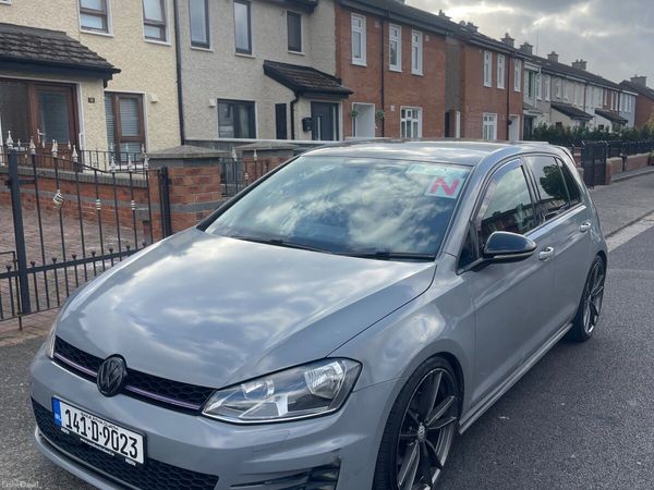 Volkswagen Golf Estate, Petrol, 2014, Silver