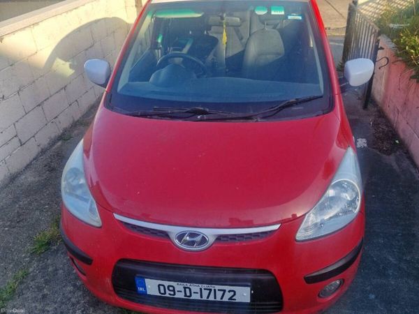 Hyundai i10 Hatchback, Petrol, 2009, Red