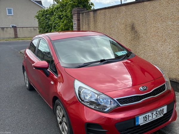 Kia Rio Hatchback, Petrol, 2015, Red