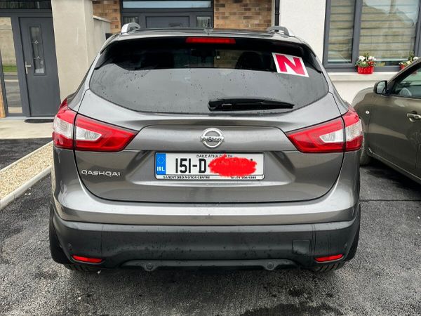 Nissan Qashqai Hatchback, Diesel, 2015, Grey