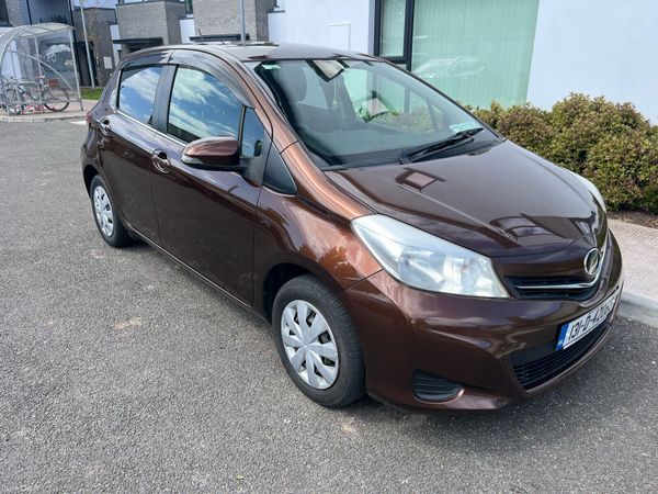 Toyota Vitz Hatchback, Petrol, 2013, Brown