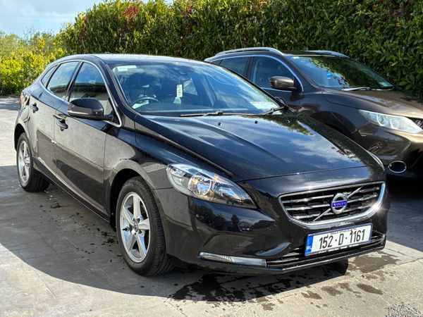 Volvo V40 Hatchback, Diesel, 2015, Black