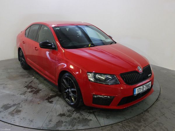 Skoda Octavia Saloon, Diesel, 2017, Red