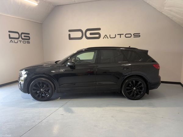 Volkswagen Touareg SUV, Diesel, 2023, Black
