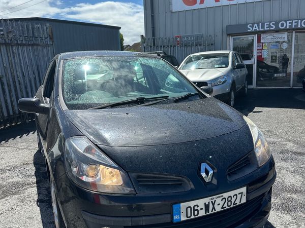 Renault Clio Hatchback, Petrol, 2006, Black
