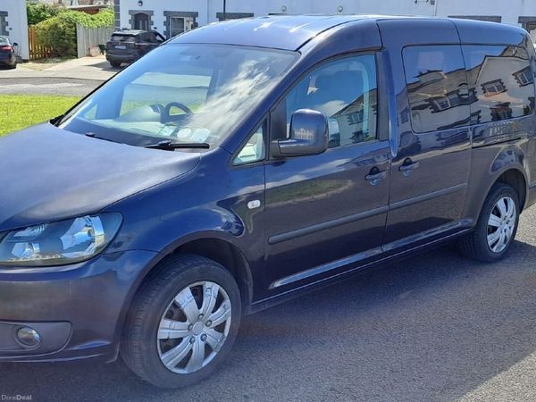 Volkswagen Caddy Maxi Life MPV, Diesel, 2014, Blue