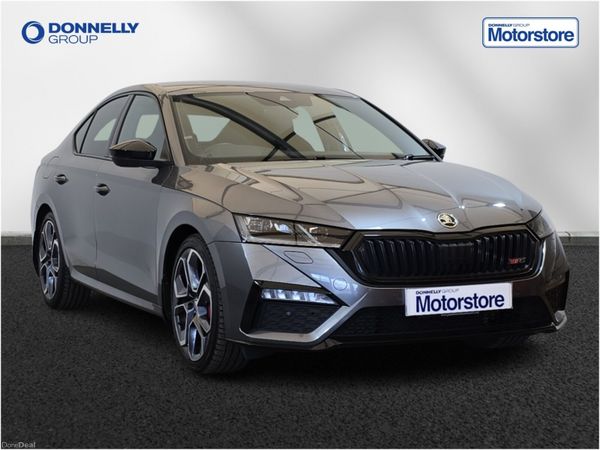Skoda Octavia Hatchback, Petrol, 2024, Grey