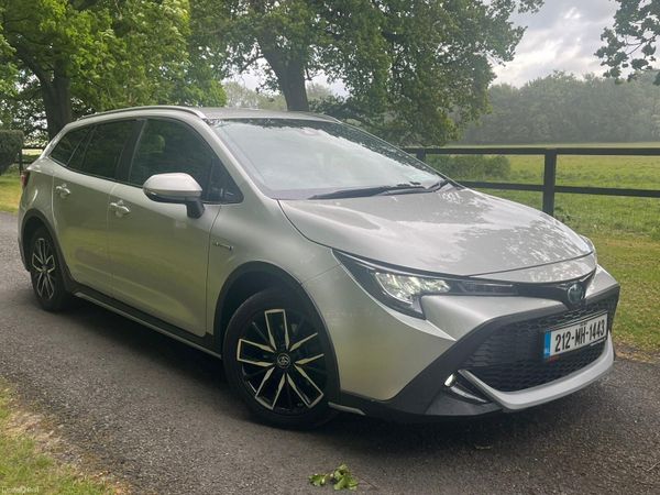 Toyota Corolla Estate/Jeep, Petrol Hybrid, 2021, Grey