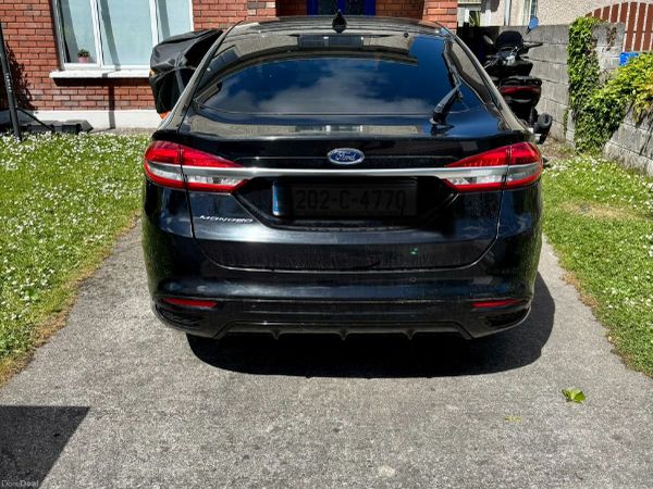 Ford Mondeo Hatchback, Diesel, 2020, Black