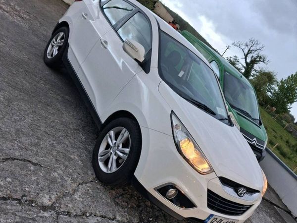 Hyundai ix35 SUV, Diesel, 2012, White