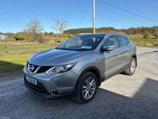 Nissan Qashqai SUV, Diesel, 2017, Grey