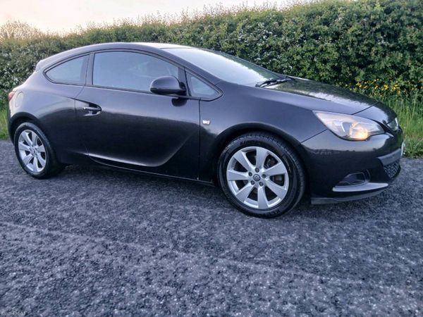 Opel Astra Hatchback, Diesel, 2013, Black