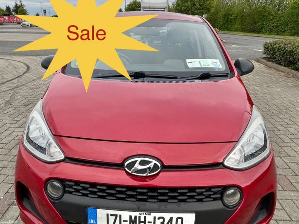 Hyundai i10 Hatchback, Petrol, 2017, Red