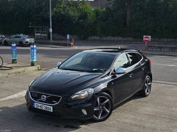 Volvo V40 Hatchback, Diesel, 2013, Black