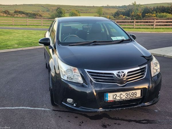 Toyota Avensis Saloon, Diesel, 2012, Black