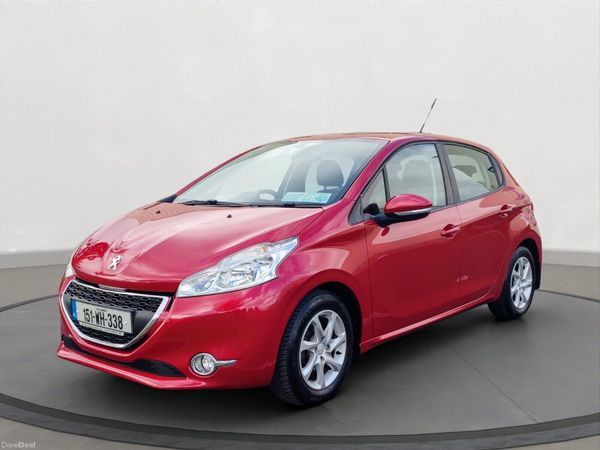Peugeot 208 Hatchback, Diesel, 2015, Red