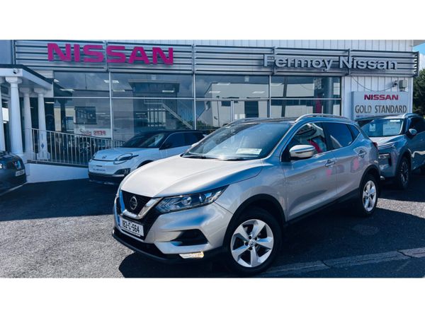 Nissan Qashqai Hatchback, Diesel, 2018, Silver