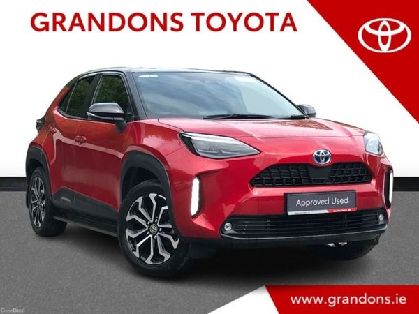 Toyota Yaris Cross Hatchback, Petrol Hybrid, 2022, Red