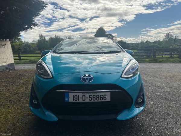 Toyota Aqua Hatchback, Petrol Hybrid, 2019, Blue