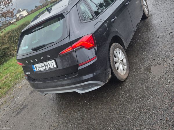 Skoda Kamiq Hatchback, Petrol, 2022, Black