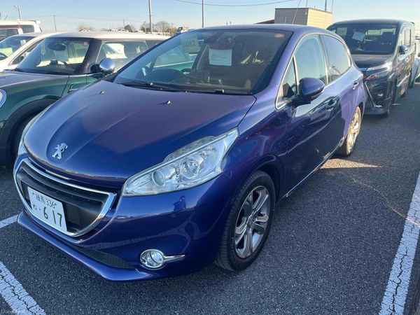 Peugeot 208 Hatchback, Petrol, 2015, Other