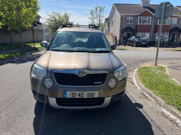 Skoda Yeti SUV, Diesel, 2012, Brown