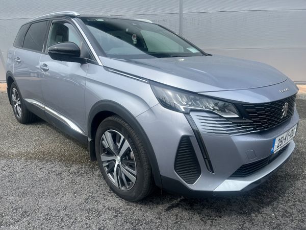 Peugeot 5008 MPV, Diesel, 2025, Grey