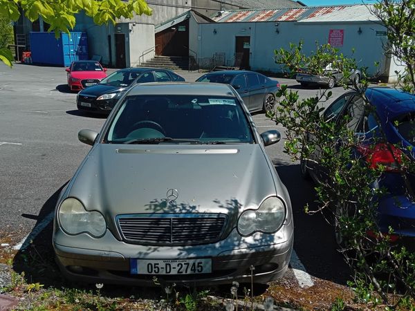 Mercedes-Benz C-Class Saloon, Petrol, 2005, Silver