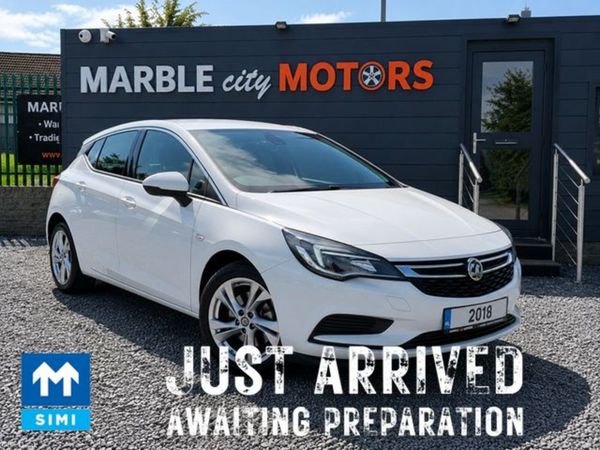 Vauxhall Astra Hatchback, Diesel, 2018, White