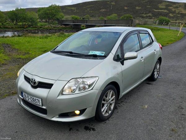 Toyota Auris Hatchback, Diesel, 2008, Silver
