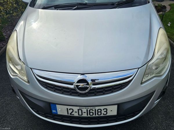 Opel Corsa Hatchback, Petrol, 2012, Silver