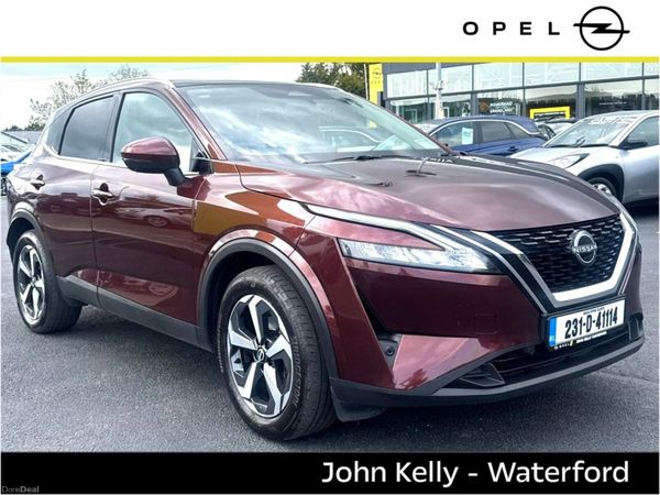 Nissan Qashqai MPV, Petrol, 2023, Red