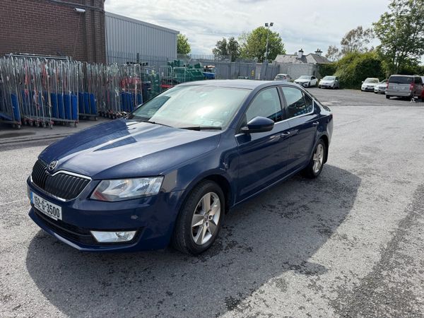 Skoda Octavia Hatchback, Diesel, 2015, Blue