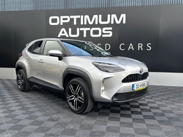 Toyota Yaris Cross Hatchback, Petrol Hybrid, 2021, Silver