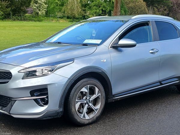 Kia XCeed Hatchback, Petrol, 2021, Silver