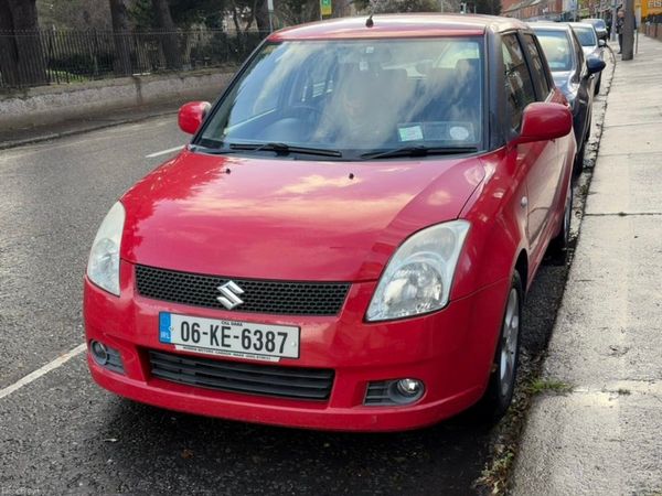 Suzuki Swift Hatchback, Petrol, 2006, Red