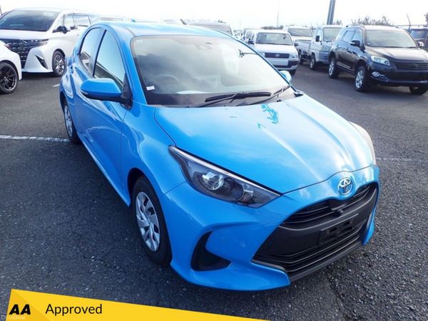 Toyota Yaris Hatchback, Petrol, 2021, Blue