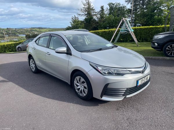 Toyota Corolla Saloon, Diesel, 2017, Grey