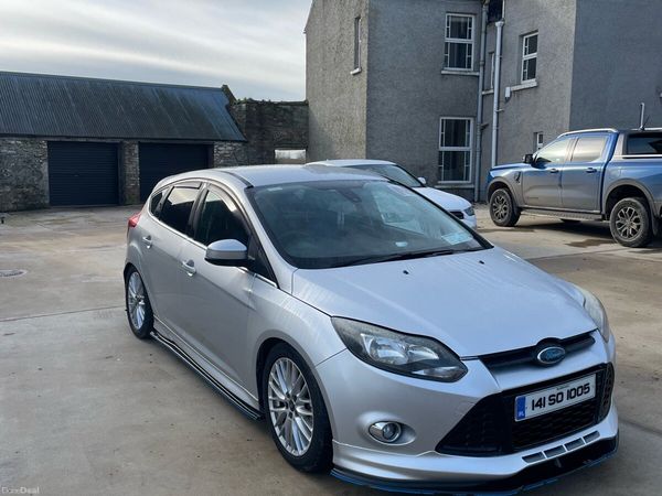 Ford Focus Hatchback, Diesel, 2014, Silver