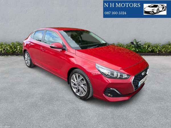 Hyundai i30 Hatchback, Petrol, 2019, Red