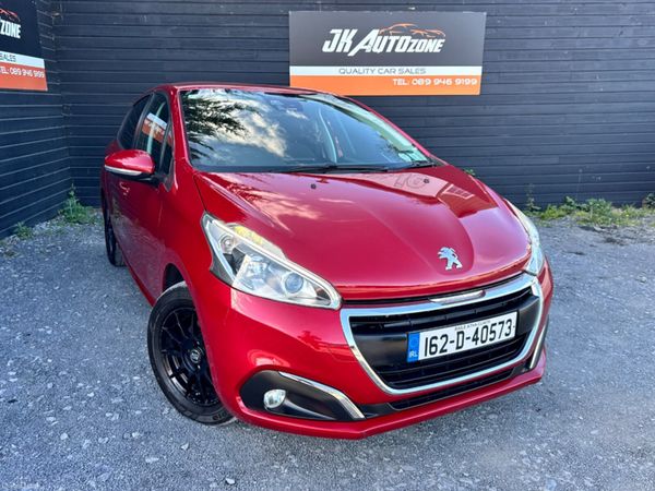 Peugeot 208 Hatchback, Petrol, 2016, Red