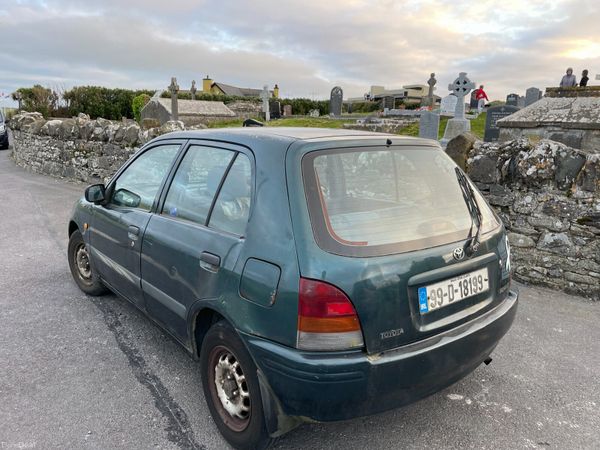 Toyota Starlet Hatchback, Petrol, 1999, Green