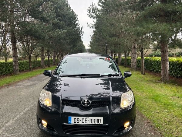 Toyota Auris Hatchback, Diesel, 2009, Black
