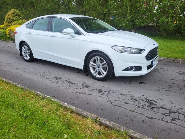 Ford Mondeo Hatchback, Diesel, 2017, White