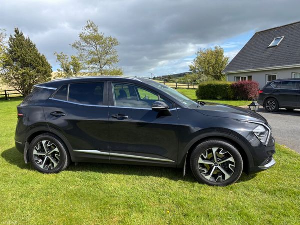 Kia Sportage MPV, Diesel, 2022, Black