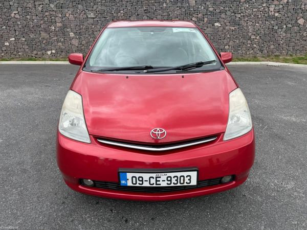 Toyota Prius Hatchback, Petrol Hybrid, 2009, Red