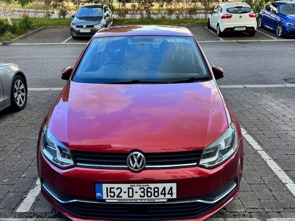 Volkswagen Polo Hatchback, Petrol, 2015, Red
