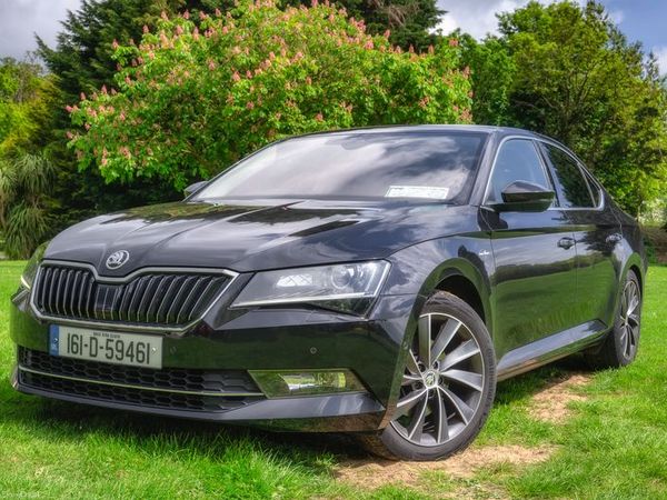 Skoda Superb Hatchback, Diesel, 2016, Black