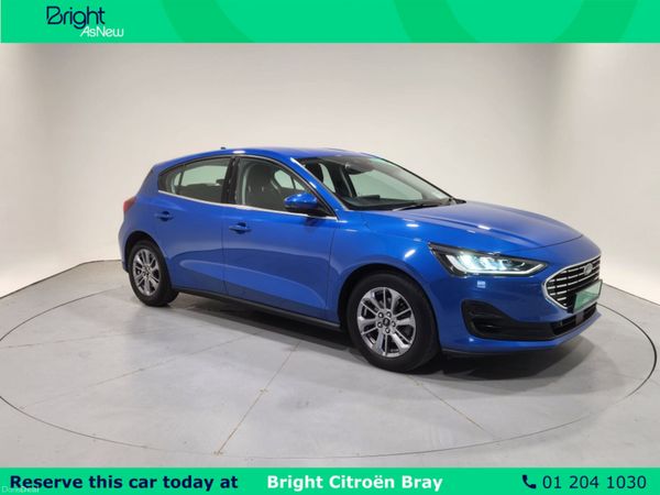 Ford Focus Hatchback, Petrol, 2022, Blue