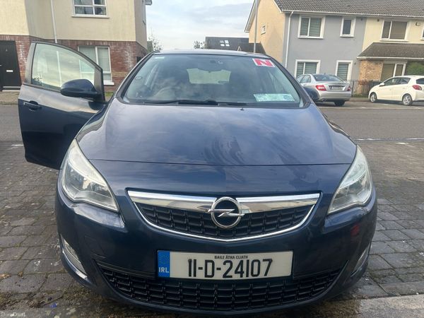 Opel Astra Hatchback, Diesel, 2011, Blue